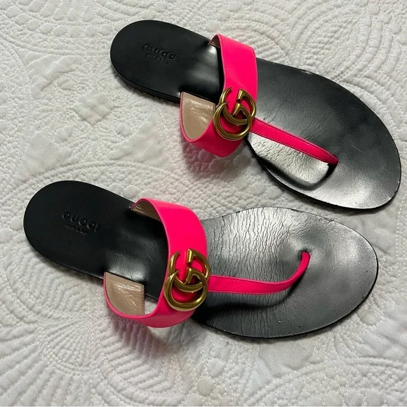 GUCCI Marmont Double GG Hot Pink T Strap Flat Sandal Black Leather Size 40.5